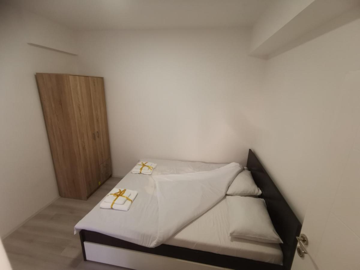 Crown Apartments Skopje Esterno foto
